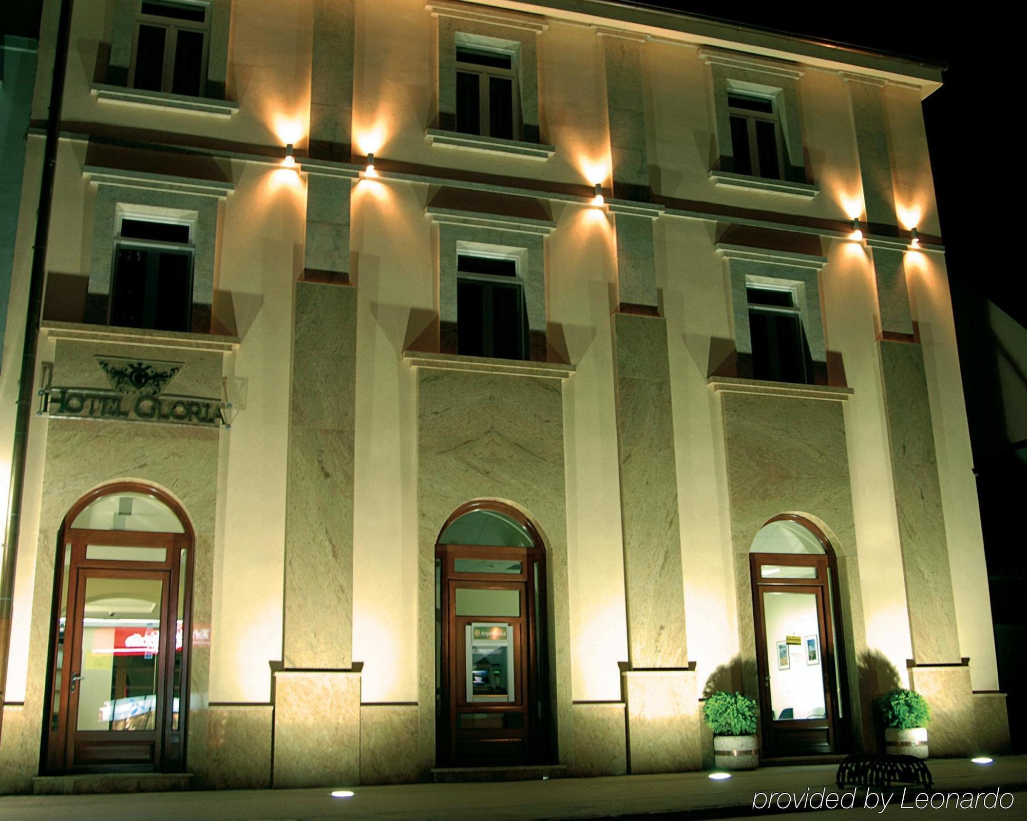 Hotel Forum Garni Суботица Екстериор снимка
