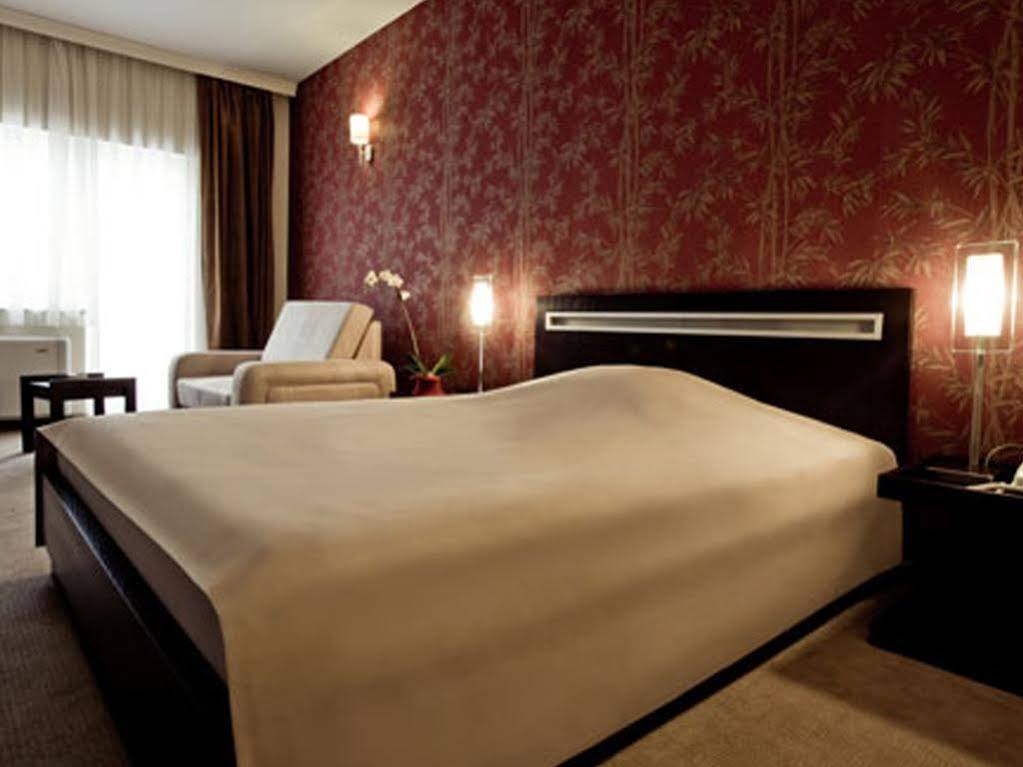 Hotel Forum Garni Суботица Екстериор снимка